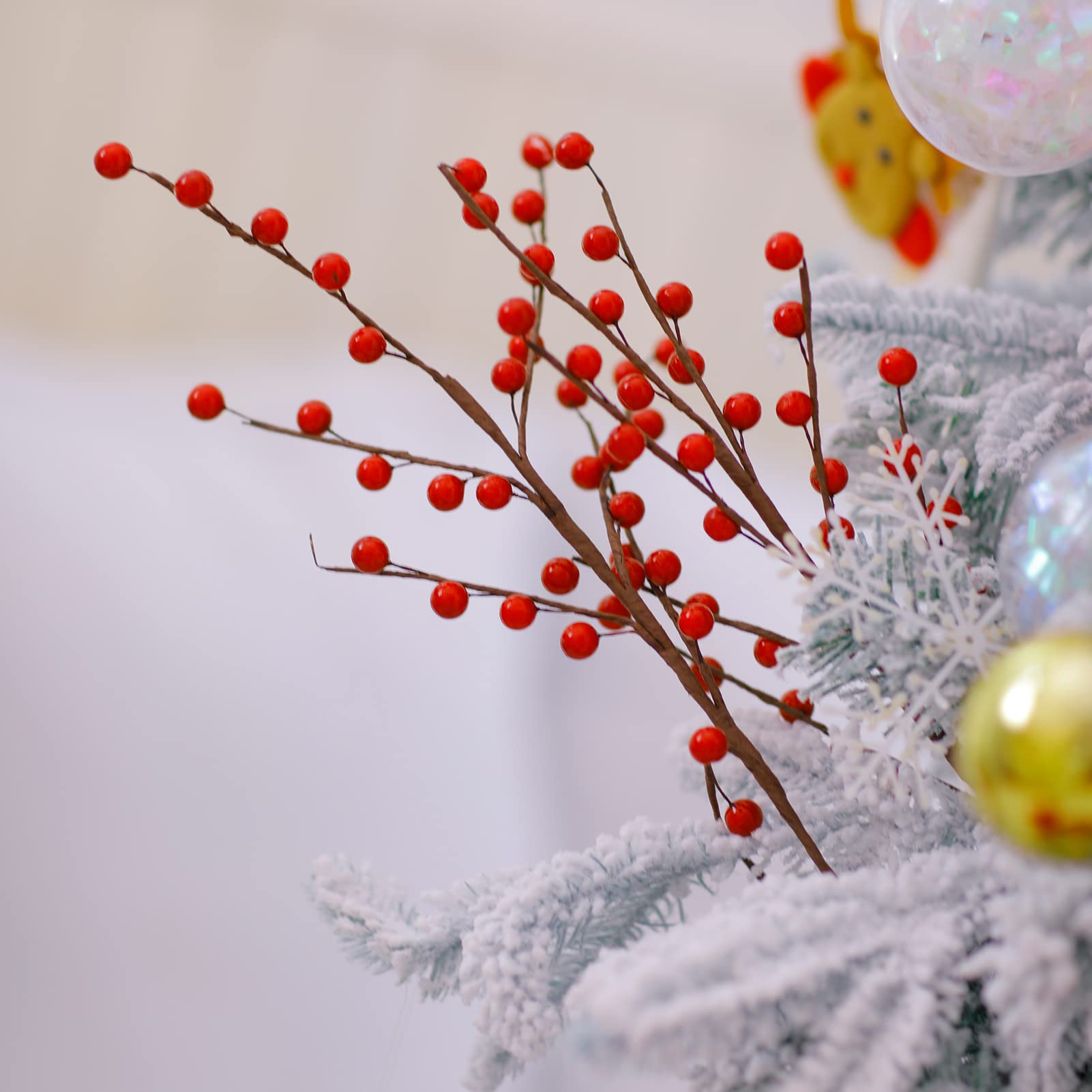 Rote Stechpalmenbeerenstiele für Weihnachtsbaum, insgesamt 1200 rote Beeren, 35,1 cm, 48 Stück, nicht wasserdicht, hängende Weihnachtsdekoration, künstliche Burgunderbeeren, künstliche