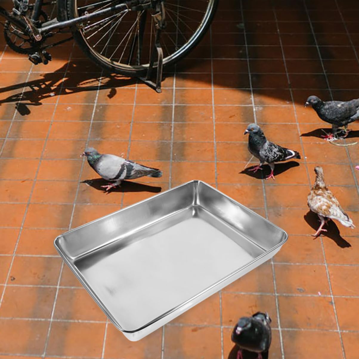 Vogeltränke Edelstahl Taubenbadewanne mit Tiefem Design aus Robustem Edelstahl Sichere Vogelbadewanne für Papageien und Tauben im Vogelkäfig Spritzwassergeschützt