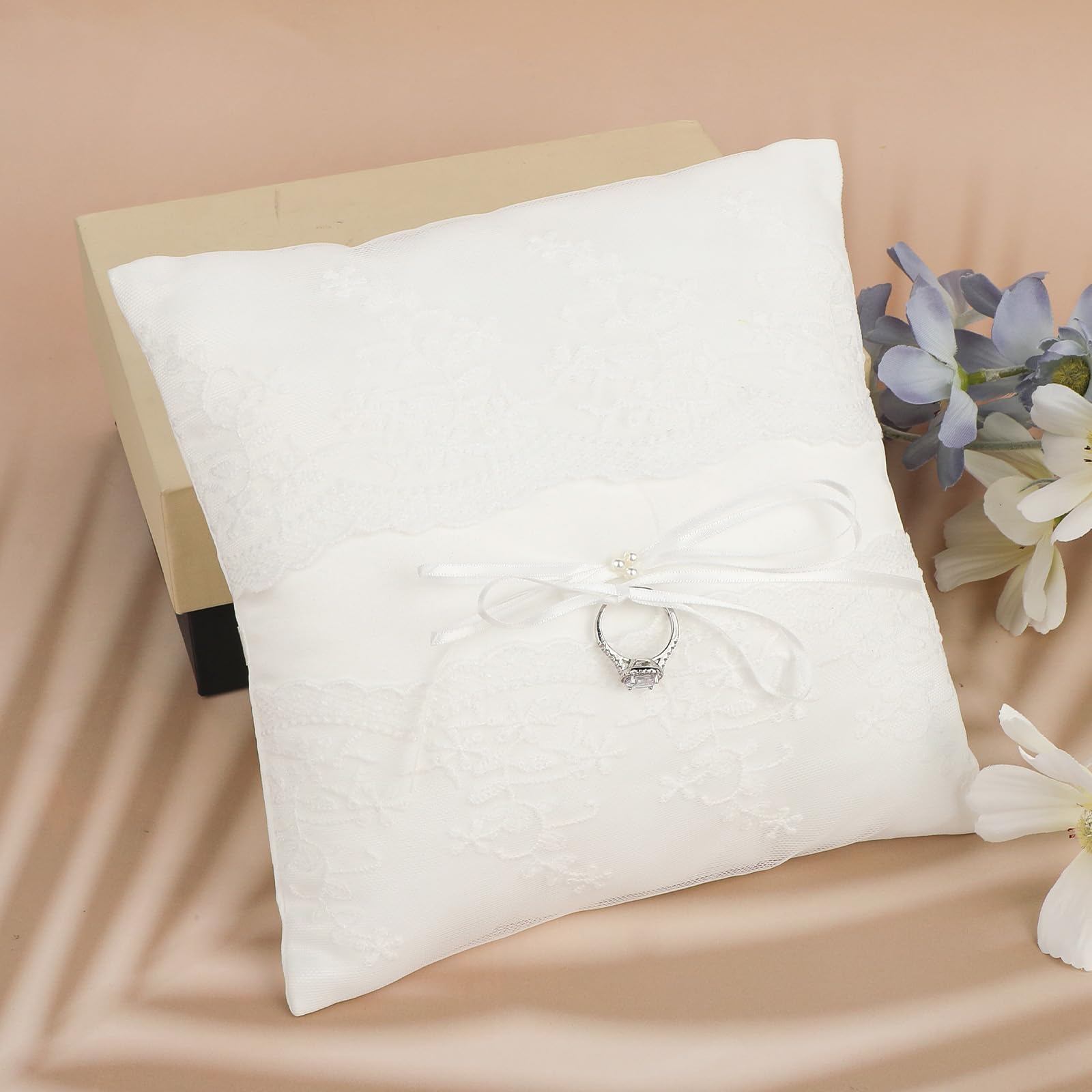 Cuscino Portafedi Nuziali Con Perline E Nappe In Pizzo – 15x15 Cm, Bianco, Perfetto Per Matrimoni, Anniversari E Feste