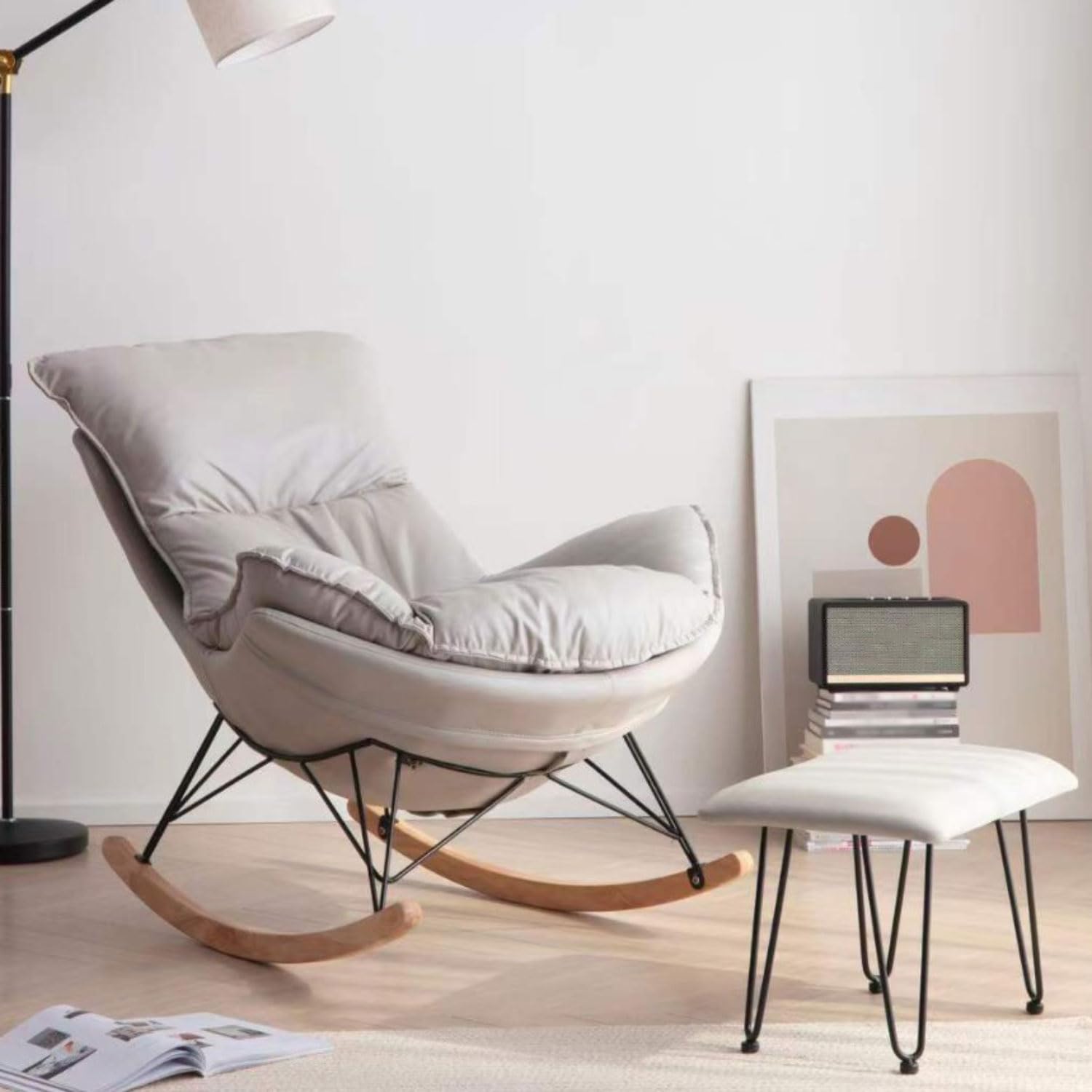 Sedia a dondolo per esterni, con gambe in metallo e base in legno, elegante poltrona reclinabile per soggiorno, camera da letto, balcone e portico, comoda seduta all'aperto