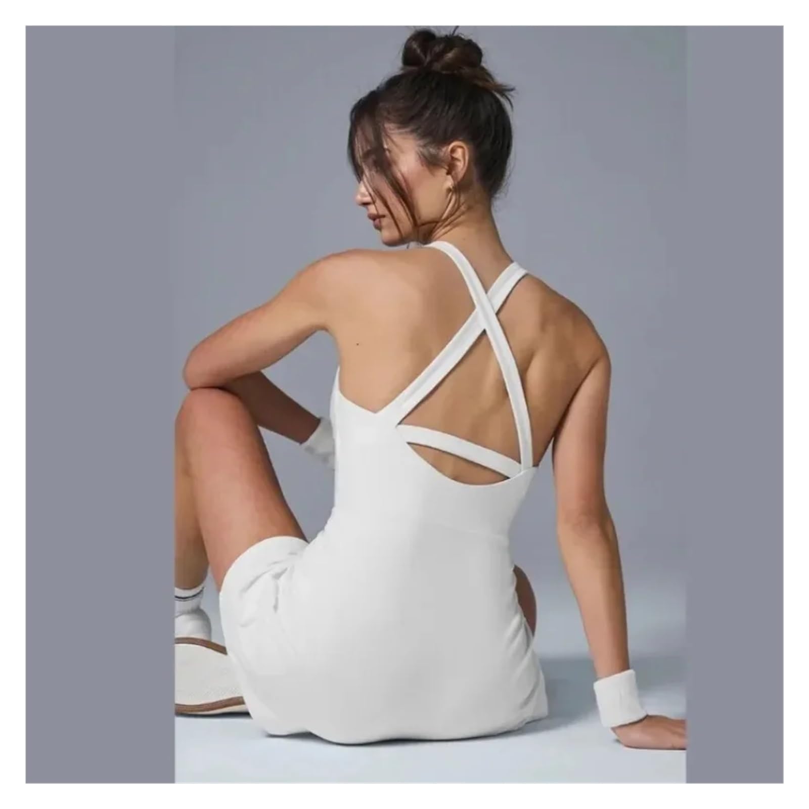 Vestido Tenis Mujer Falda Suave cómoda de la Yoga de los Deportes de la Tela del Cuello Alto construida en Vestido del Tenis de los Pantalones Cortos(White,M)
