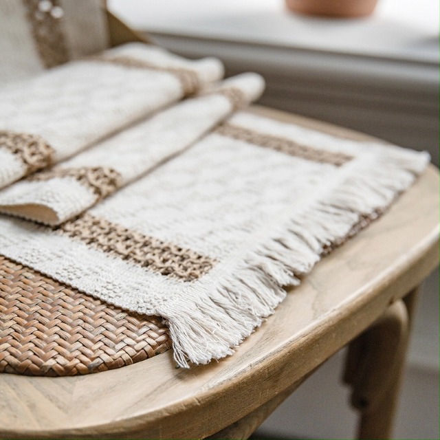 2pcs Bohemian Style Placemats Luxury Table Mats Perfect for Scandinavian Home De