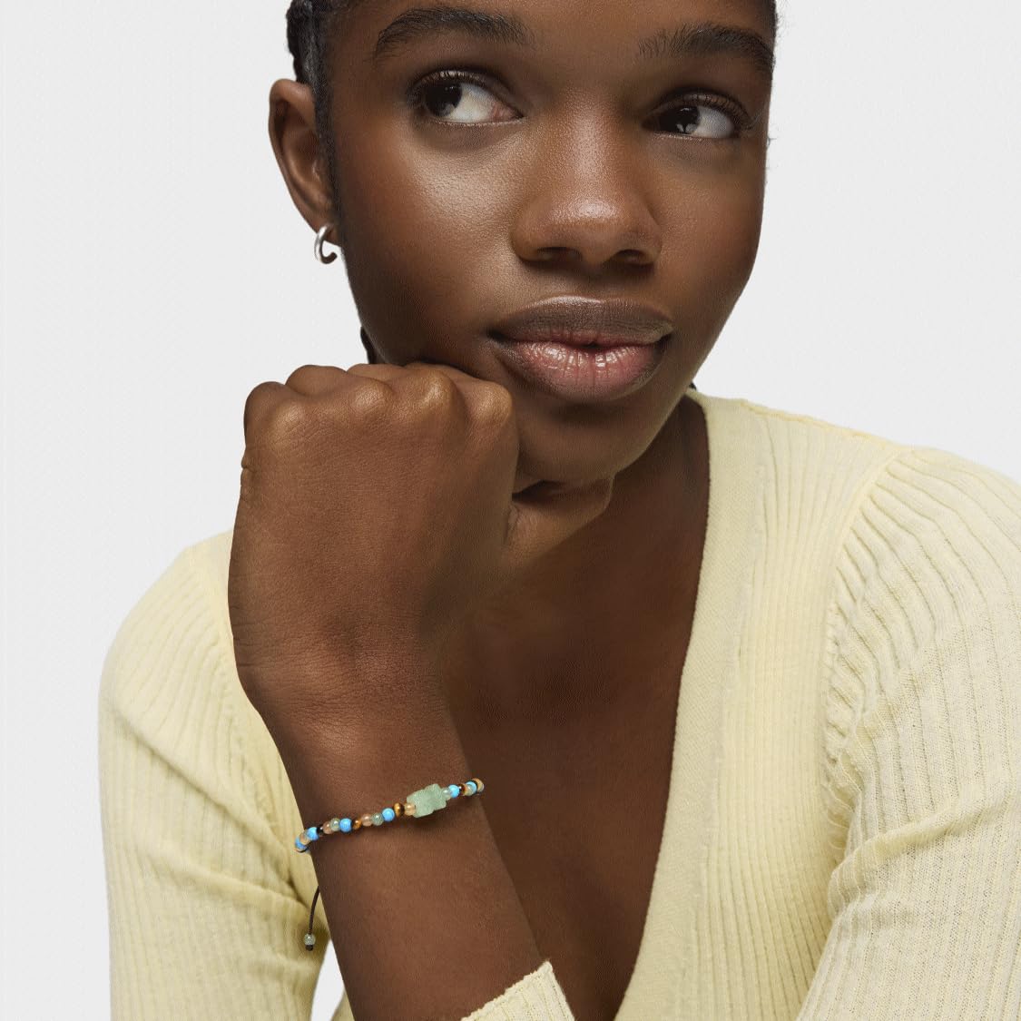 TOUS Damenarmband mit Howlith, grünem und rotem Quarzit und Tigerauge-Kugeln von 0,87cm, Schlicht und elegant, Tibet Collection