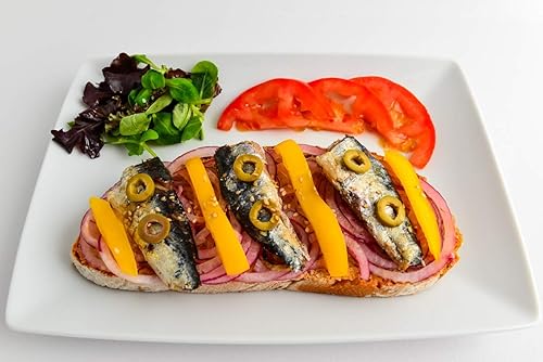 Miniatura 7 de Pinhais - Paquete variado de sardinas enlatadas de 4.4 onzas, aceite de oliva virgen regular (1), aceite de oliva virgen picante (1), salsa de