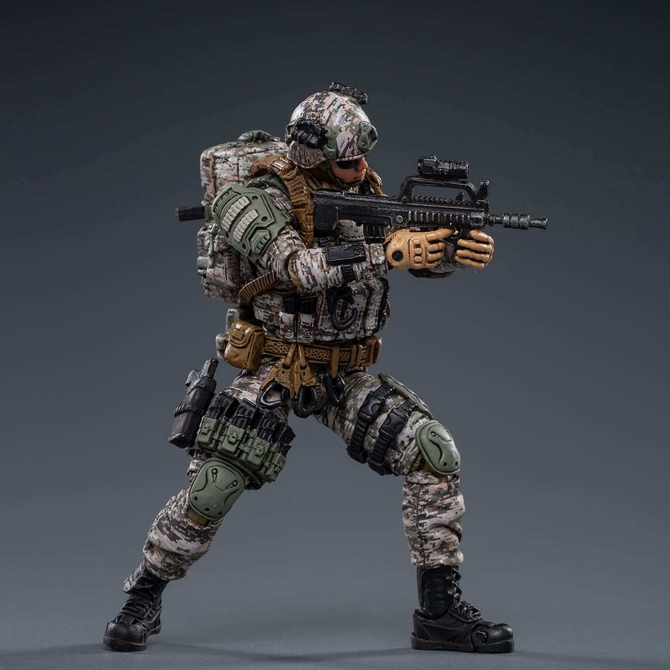 Amazon | JOYTOY 1/18 アクションフィギュア PLA 特殊部隊 兵士