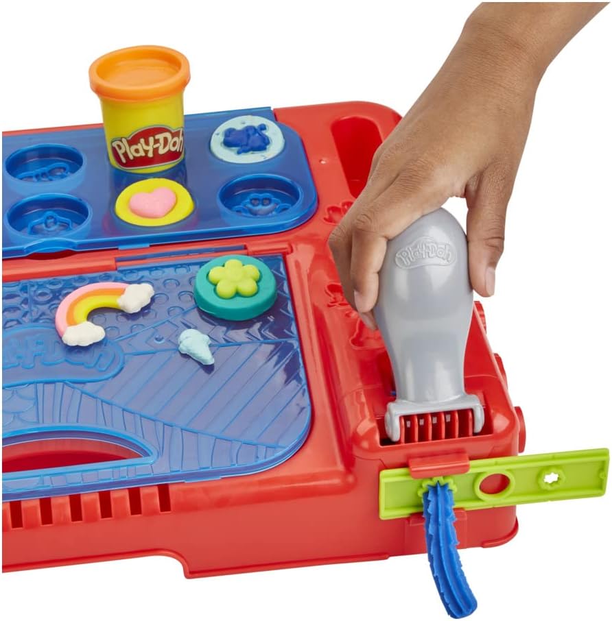 PlayDoh Grab ‘n Go Activity Center with Over 30 Tools and 10 Cans