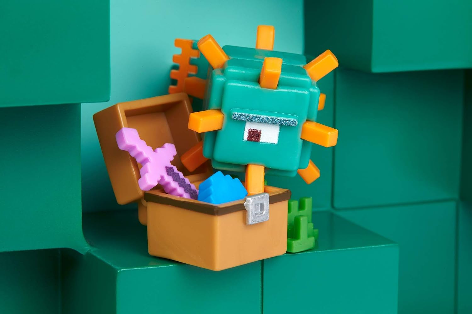 Minecraft Aquatic Biome Themed Collector Case Based on Minecraft Video Game Great for Playing, Trading, and Collecting, Adventure Toy Carrying Case for Boys and Girls Age 6 and Up.