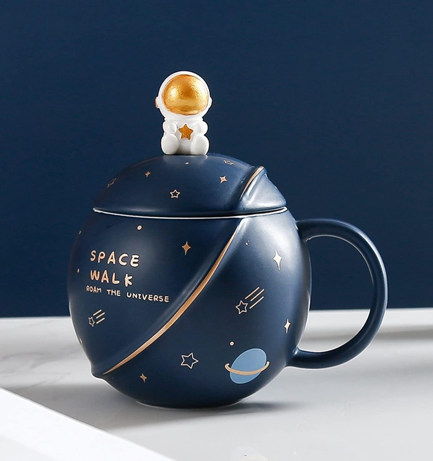 NYRWANA Coffee Mug, Gift for Man, Mugs for Present, Birthday Present for Brother, Astronaut Planet Coffee Mug with 3D Creative Space, Lid & Spoon (400ml-Dark Blue)