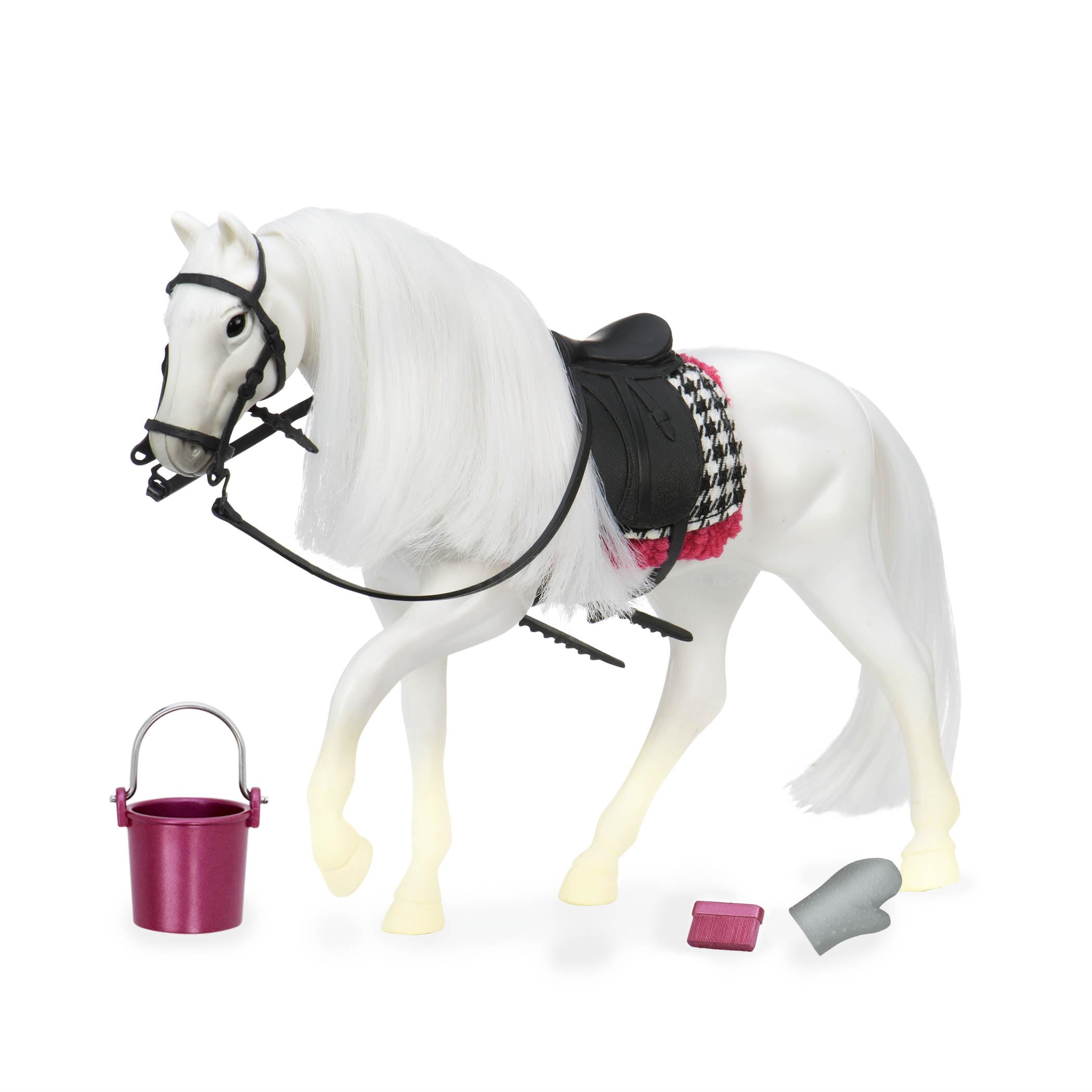 Lori LO38020Z Camarillo White Horse Modern