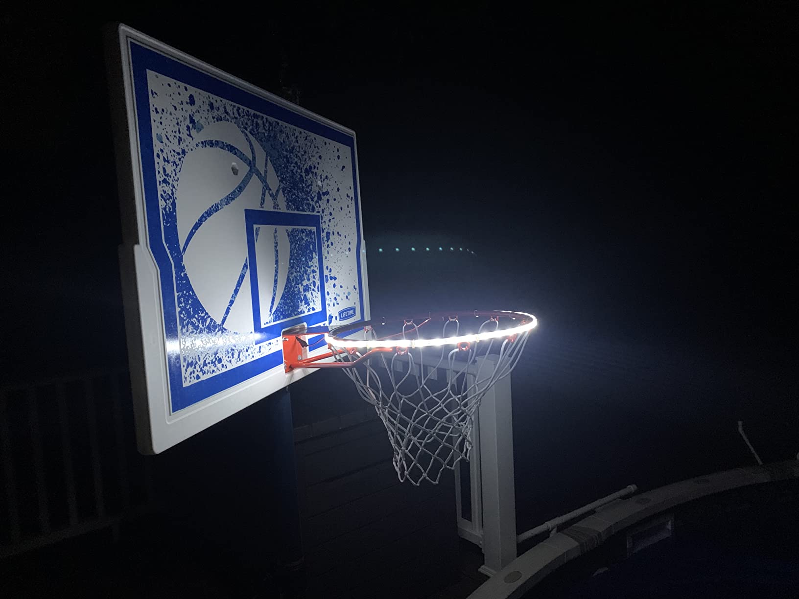 7/mo Finance OMOTIYA Size 7 Glow in The Dark Basketball with LED