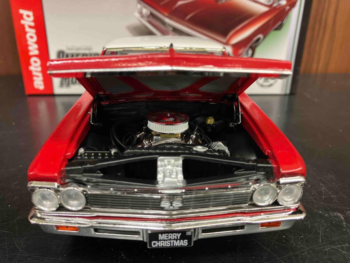 Amazon | AMERICAN MUSCLE 1/18 シボレー シェベル SS クリスマス仕様