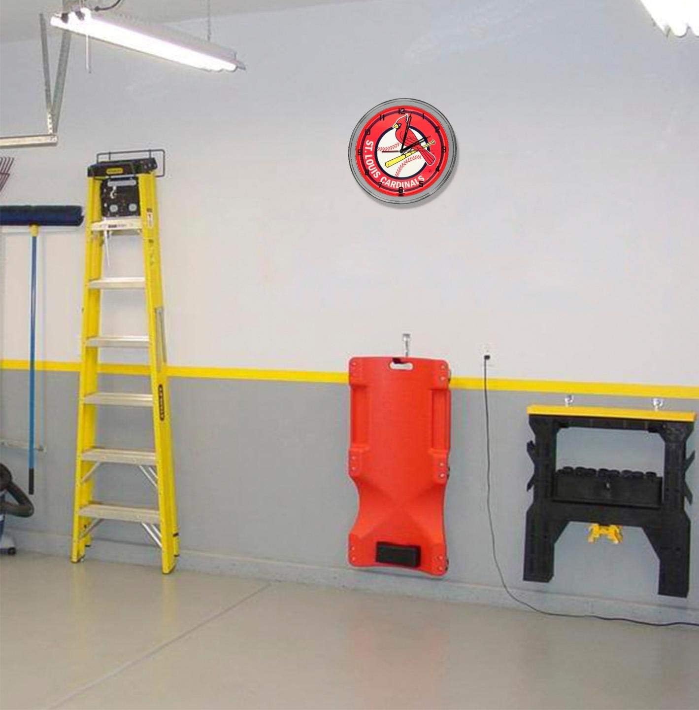 Saint Louis Cardinals Baseball 16" Light Up Red Neon Clock