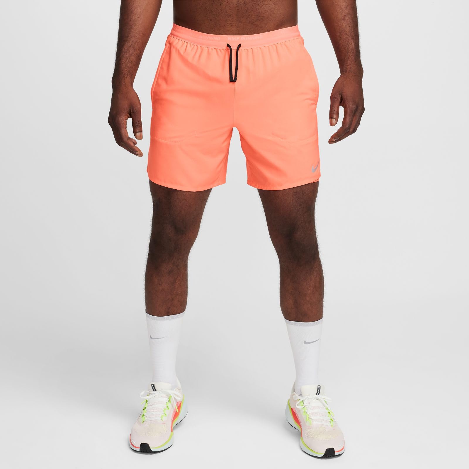 NIKE Nike Stride Dri-fit 2-in-1-laufshorts Für Herren (Ca. 18 Cm) - Spodenki do biegania 2 w 1 Mężczyźni