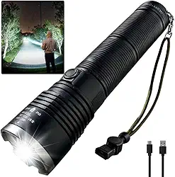 A Lanterna Militar com Foco Ajustável e 5 Modos de LED Oferece 3000 lúmens, alcance de 2km e resistência à água IPX8. Ideal para táticas, segurança e aventuras