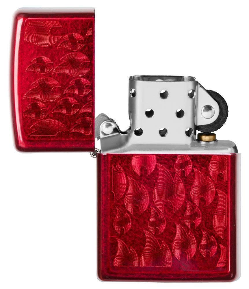 Zippo Accendino antivento – fiamma – finitura rossa mela caramella – ricaricabile per uso a vita – fiamma regolabile – confezione regalo – costruzione in metallo – Made in USA