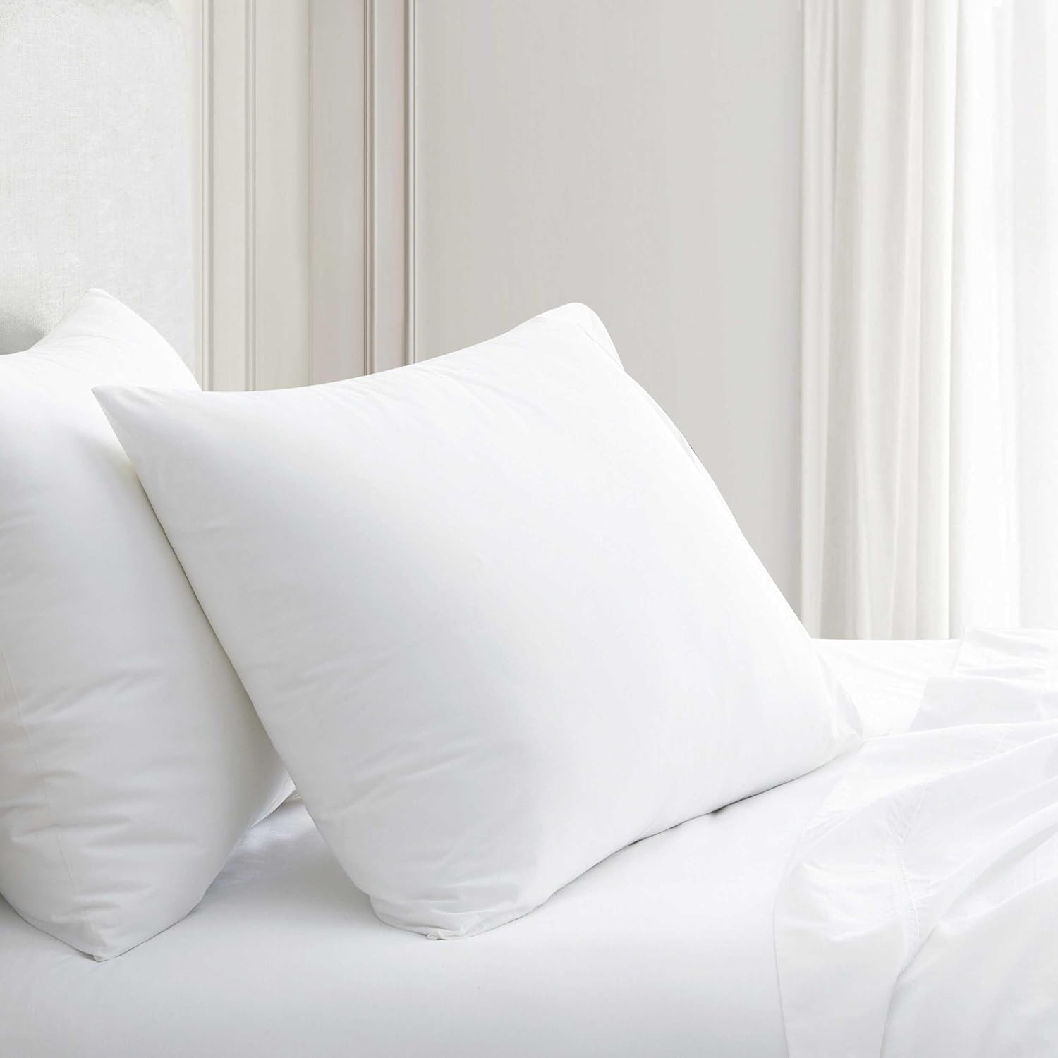 Martha Stewart - Queen Size Sheets Set, Crisp & Tailored Cooling Sheets w/a Naturally Smooth Cotton Percale Lightweight Feel - Matching Pillowcases & Fitted Sheet (Skylands Solid White)