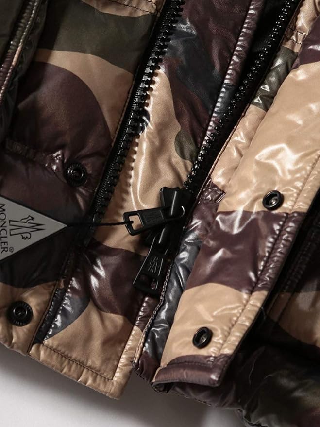 Amazon | [モンクレール] 光沢ナイロン 迷彩柄 フード ダブルジップ