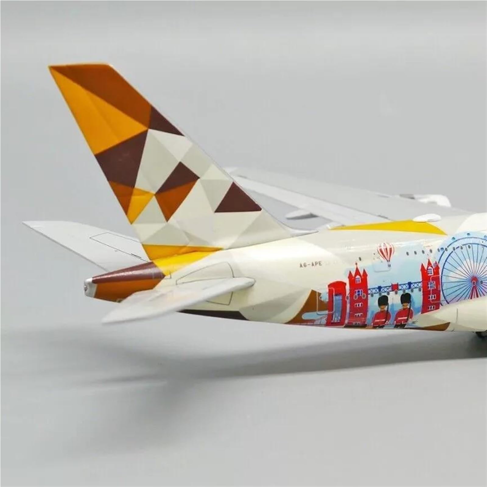 Modellini in scala Aerei Diecast In Scala 1 400 Per XX4277 Etihad A380 A6-APE Britannico Pittura In Lega Modello Di Aereo Singolo Aereo Modello Di Aereo