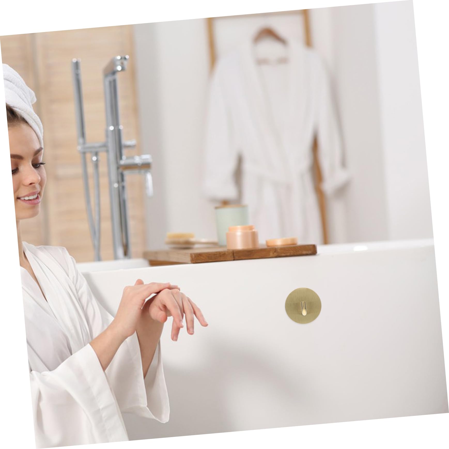 SHINEOFI 5 Series Ganchos Adhesivos Para Toallas Colgador De Puerta Colgador De Pared Para Batas Toallero Almacenamiento De Baño Toalla De Mano Perchero De Acero 4 piezas x 5