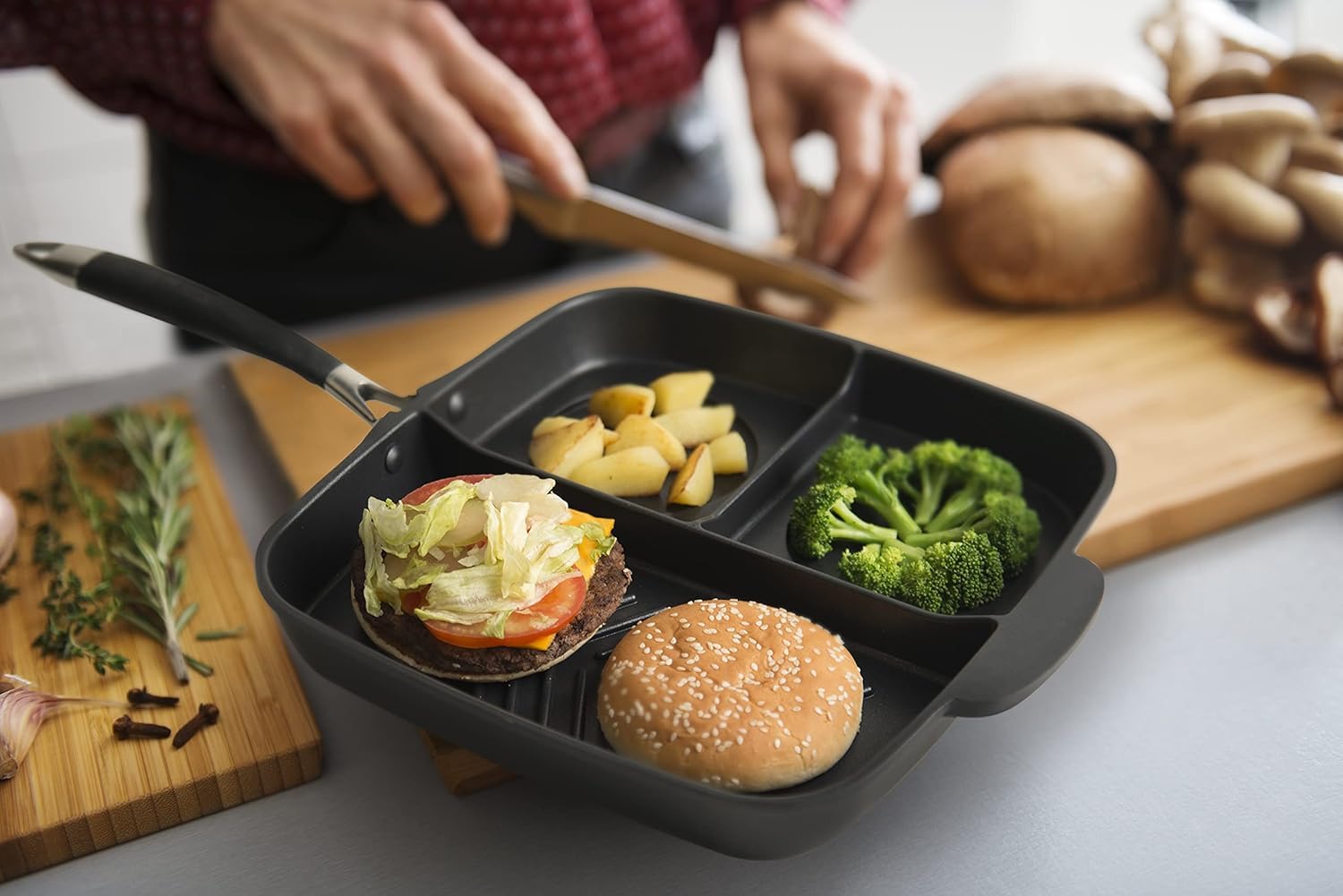Masterpan Padella antiaderente a 3 sezioni, 28 cm, manico staccabile, pronta a induzione, salvaspazio, pentole da campeggio, in alluminio pressofuso, utilizzabile in forno e lavastoviglie, nero