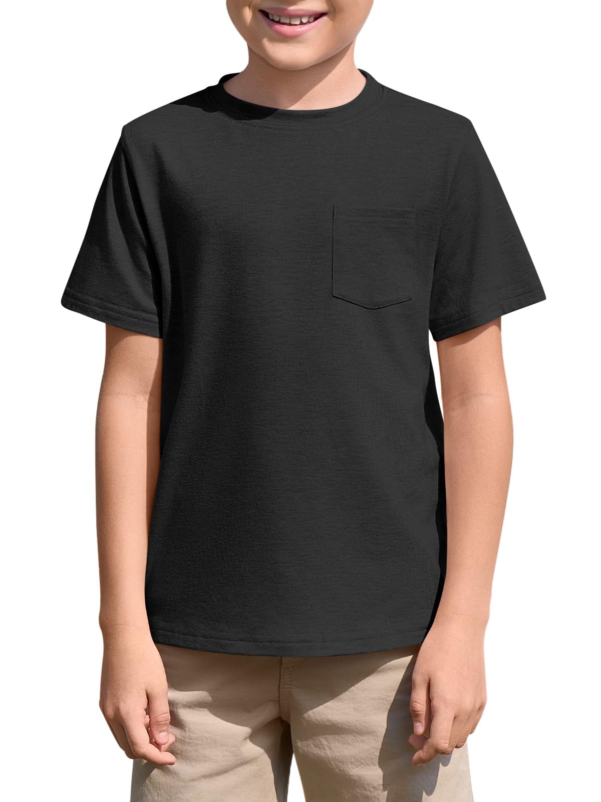 Haloumoning Camiseta de manga corta con cuello redondo para niños, para verano, lisa, ligera, ajuste regular, camisetas deportivas, informales, básicas, con bolsillo en el pecho, 5-14 años