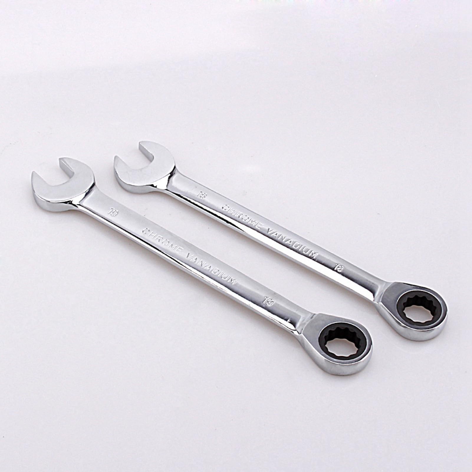 Estink Set chiavi fisse a cricchetto 8-19mm, 12 pezzi in vanadio cromato, Chiavi combinate flessibili per auto e fai da te, Custodia inclusa, Angolo di ritorno 5° con 72 denti