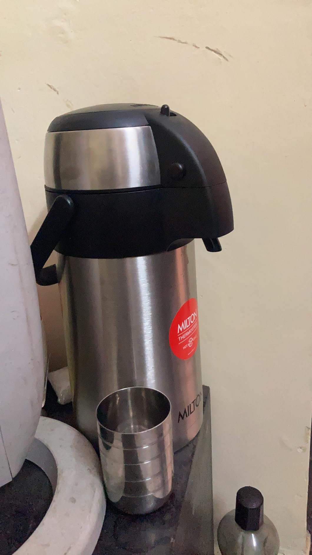 milton Beverage Plain Dispenser 2500 ml Flask, Silver & Milton Pinnacle