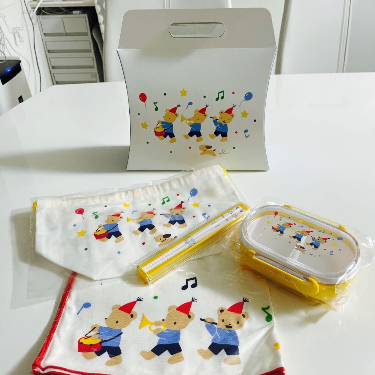 Amazon.co.jp: FAMILIAR ファミリア お弁当箱 ランチセット : ホーム