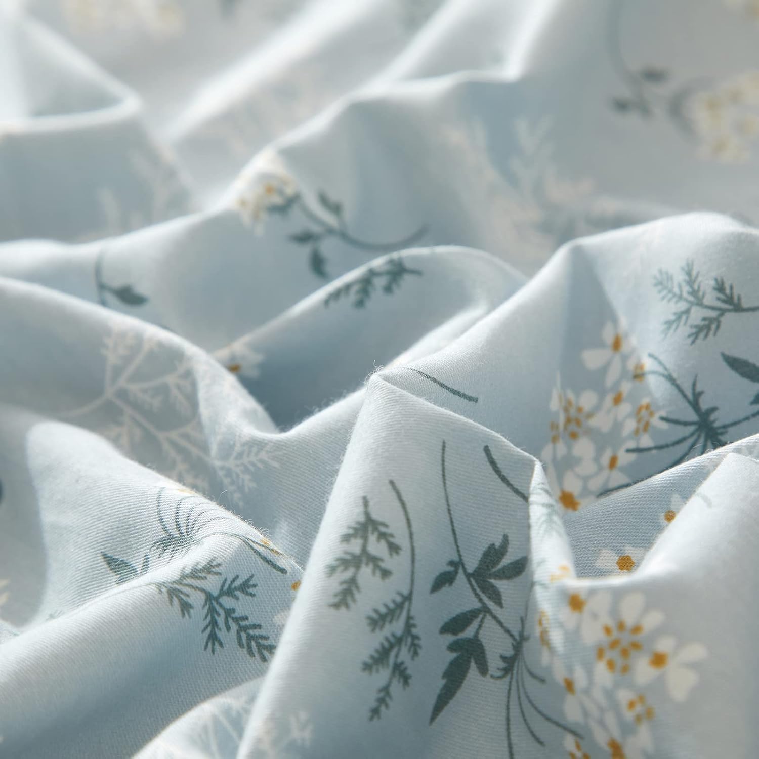 HighBuy Blue Floral Comforter Set Queen 3 Piece Boho Bedding Comforter Set Queen for Women Girls Bedroom Luxury Decorative Comforter Bed Set Include 1 Floral Comforter and 2 Pillowcase - Image 3