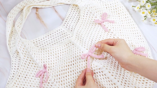 Bolso Tote Abbylike Bow para mujer con charm y tejido boho miniatura 7