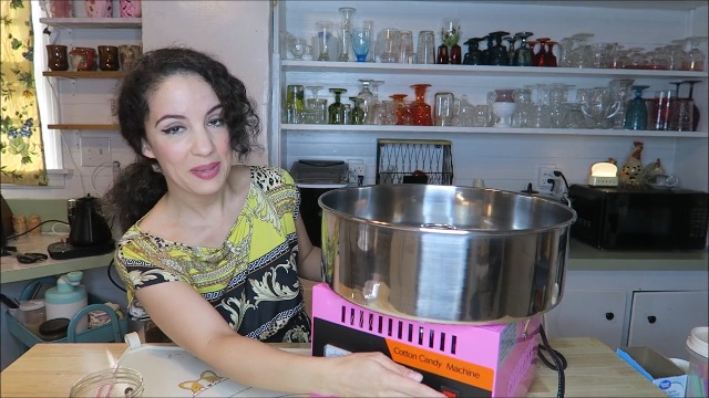 キッチン家電 COTTON  CANDY MAKER Amazon.com: iscream Nostaligic Design Cotton Candy Maker Machine