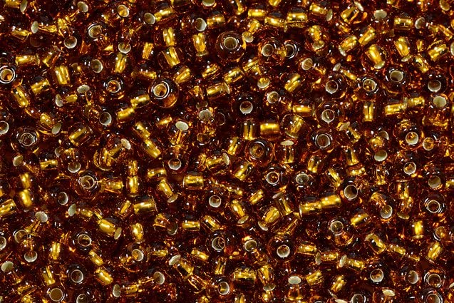 250g Round Preciosa Ornela Rocailles Seed Beads, 9/0 x 9/0 mm, Topaz, Silver Lined (90-SQ), Glass, Czech Republic โ image 1