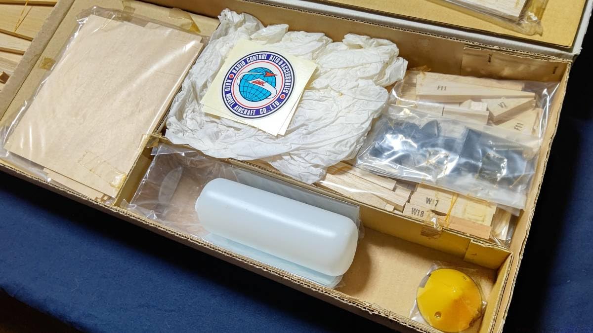 Amazon.co.jp: コレクション放出MK製キュラーレ60キット復刻版 : ホビー