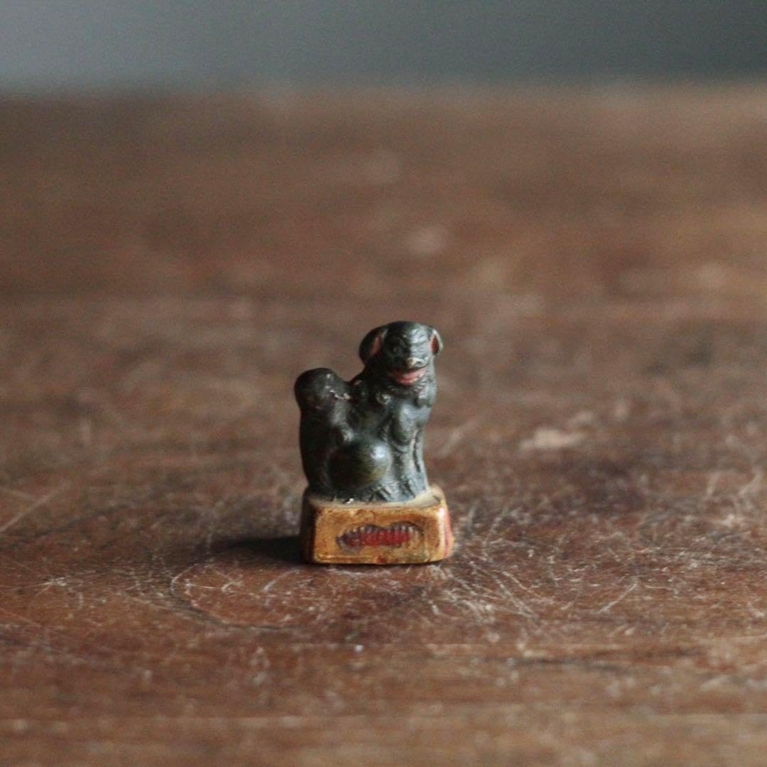 土人形 小さな 獅子 古道具 民芸 アンティーク 土人形 小さな 獅子