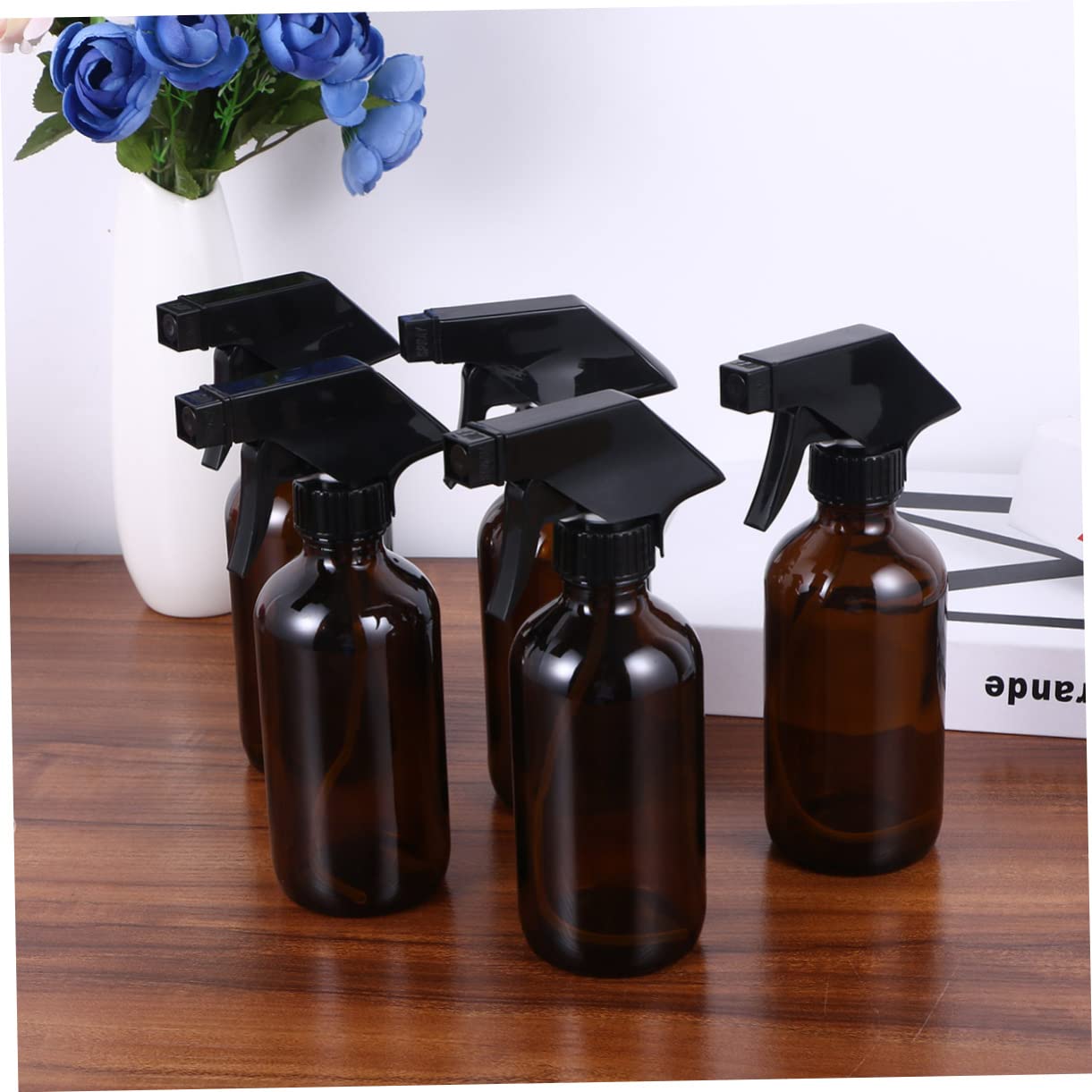 4 Stück Braune 250ml Glas Sprühflaschen Nachfüllbar und Einfach zu Bedienen für Friseursalons und Flüssigkeitsabfüllung