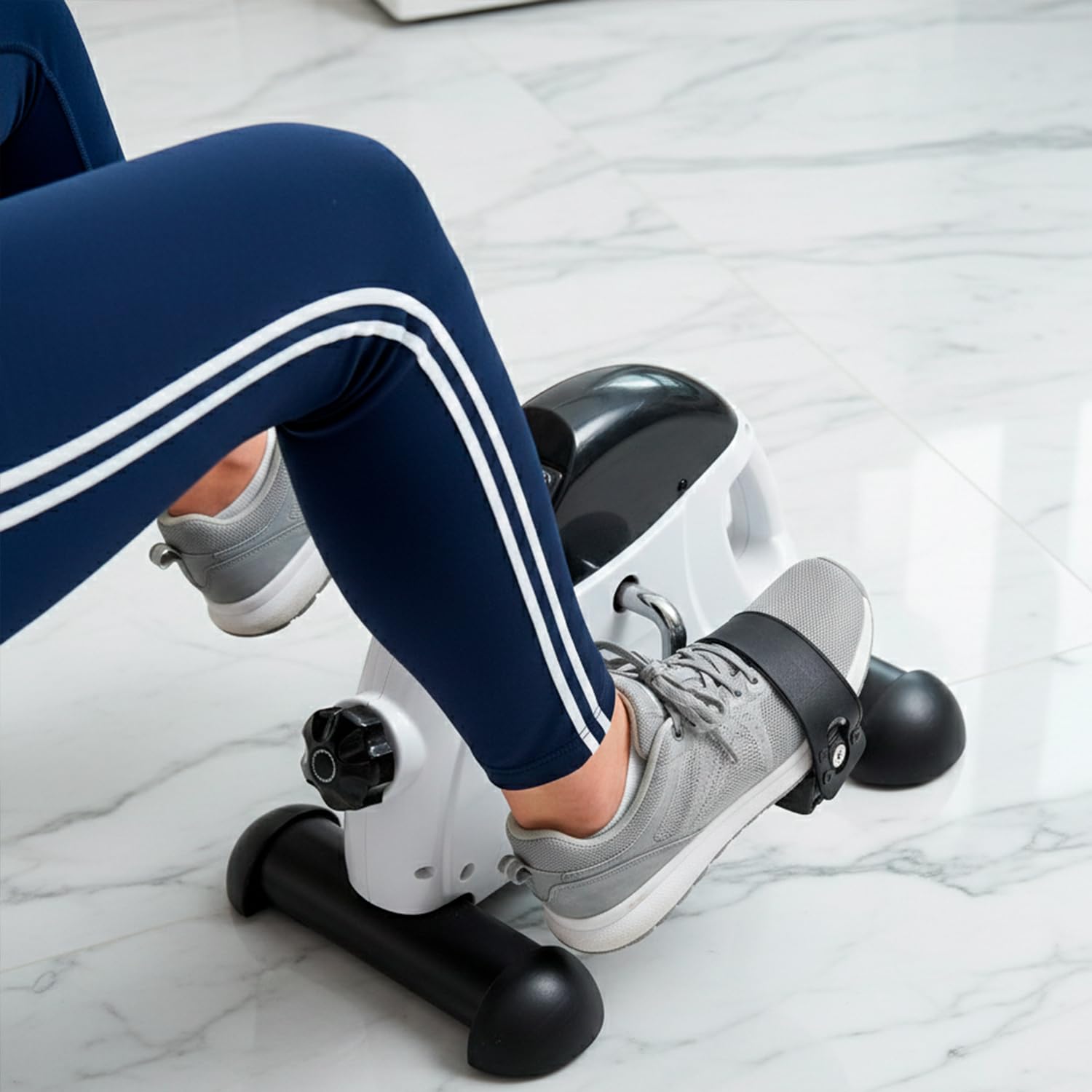 Mini Bike Cyclette | Pedalatore statico per anziani | Allenamento di braccia e gambe Migliorare la circolazione | Riabilitazione | Allevia il dolore | Display LCD | Salute
