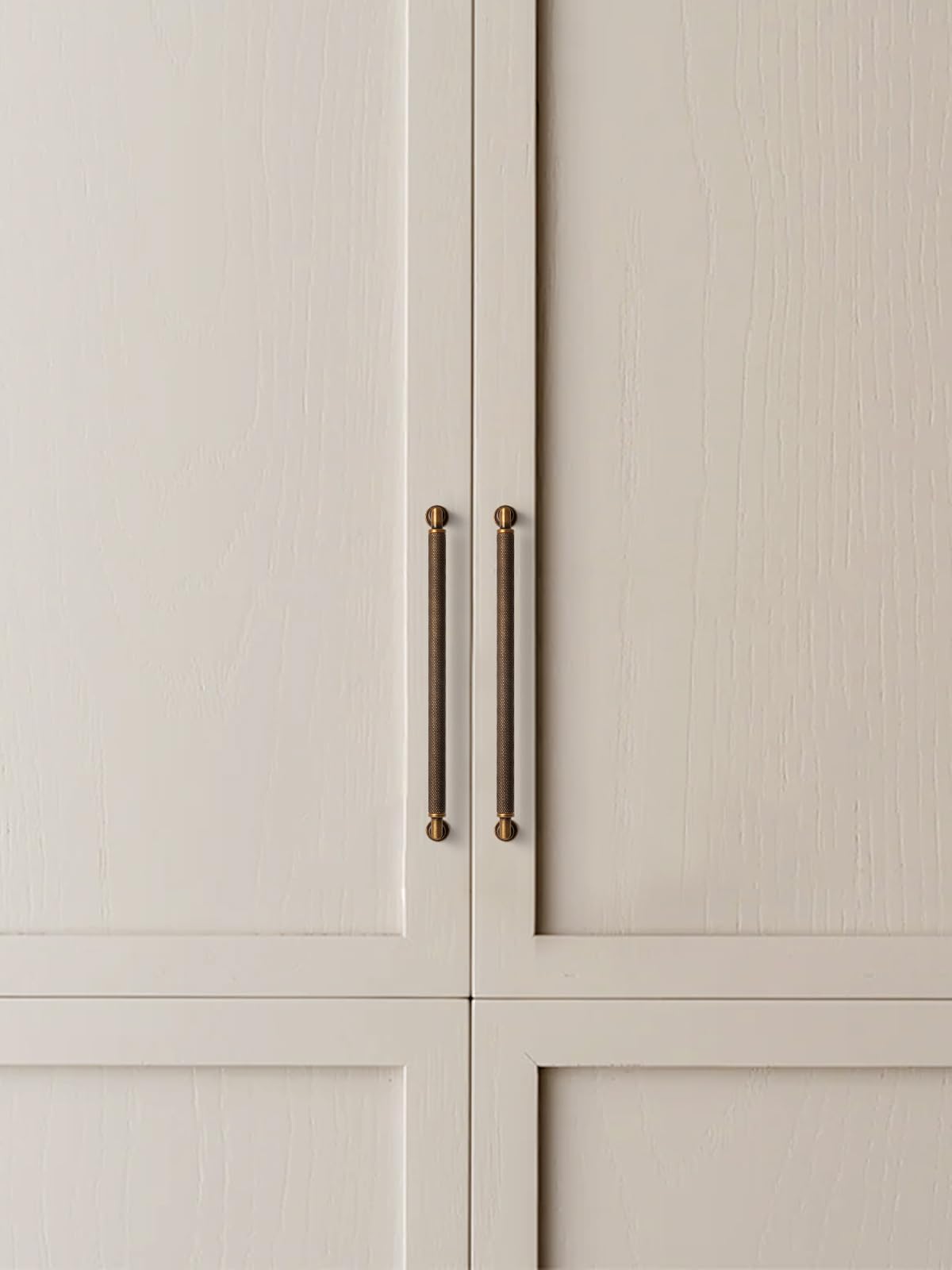 Lot de 5 poignées d'armoire en laiton antique, entraxe 224 mm, moleté, vintage, pour tiroirs de salle de bain et meuble de toilette, barre de quincaillerie en alliage de zinc