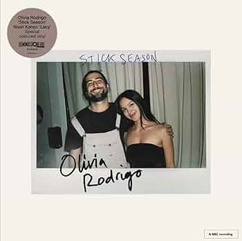Noah Kahan「Town Hall」Olivia Rodrigo RSD7 Amazon.com: Olivia Rodrigo, Noah Kahan - Stick Season & Lacy