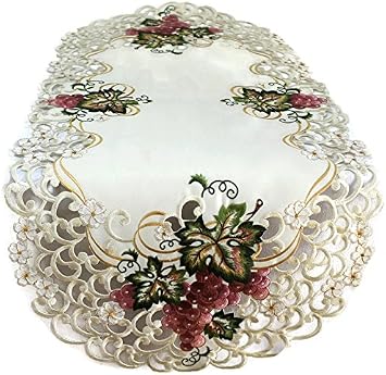 Doily Boutique Table Runner