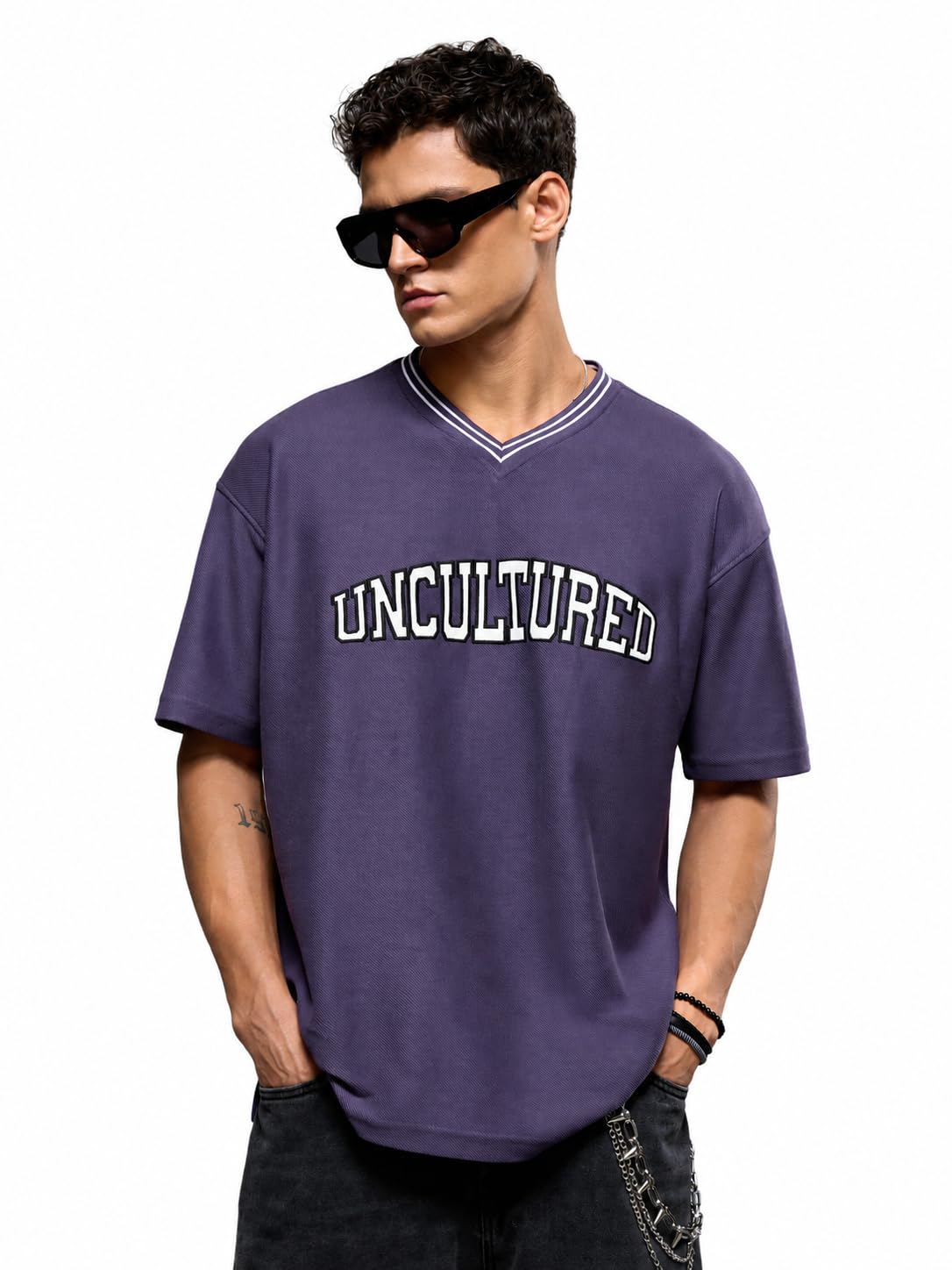 The Souled Store T-shirt testurizzata: Verizon uomo e ragazzo manica corta scollo a V viola scuro misto cotone ricamato oversize spalla goccia grafica streetwear casual estate t-shirt