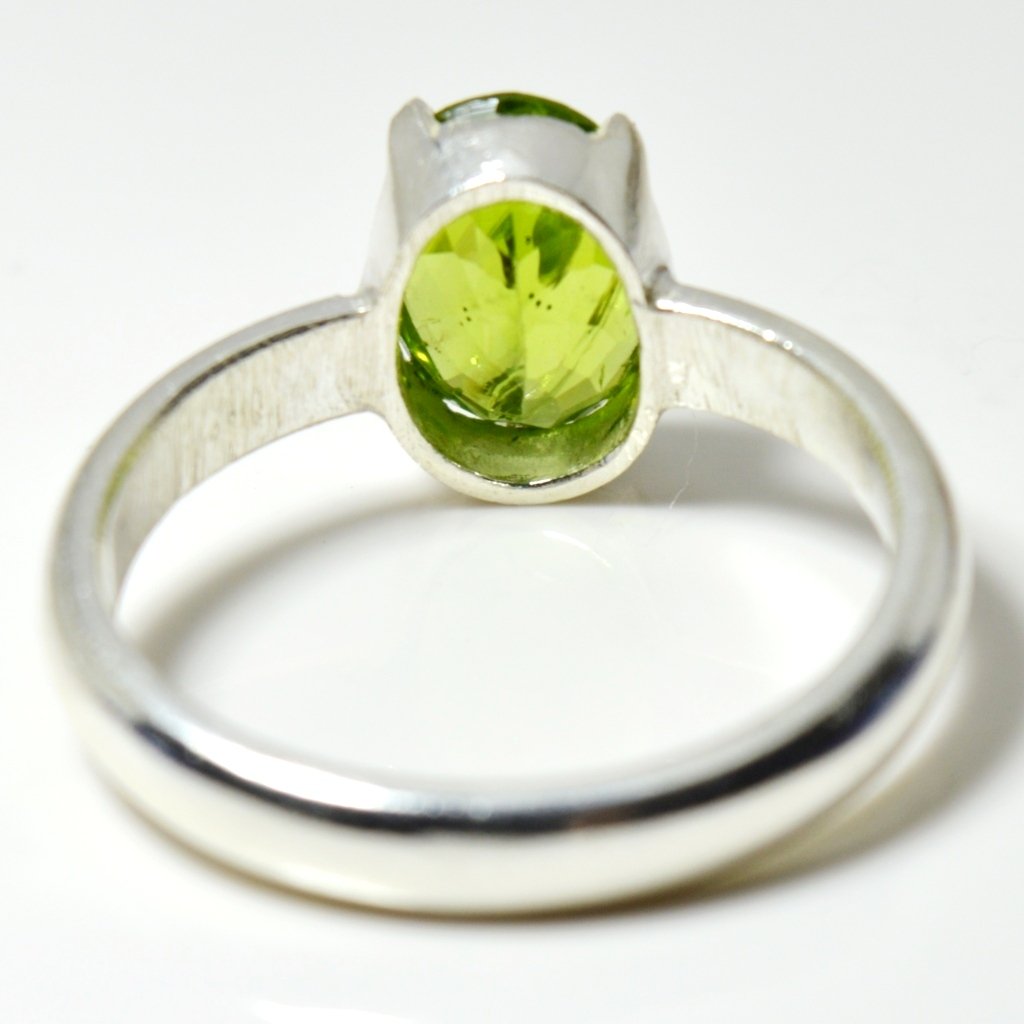 55Carat Unisex NA plata de ley talla ovalada verde peridoto