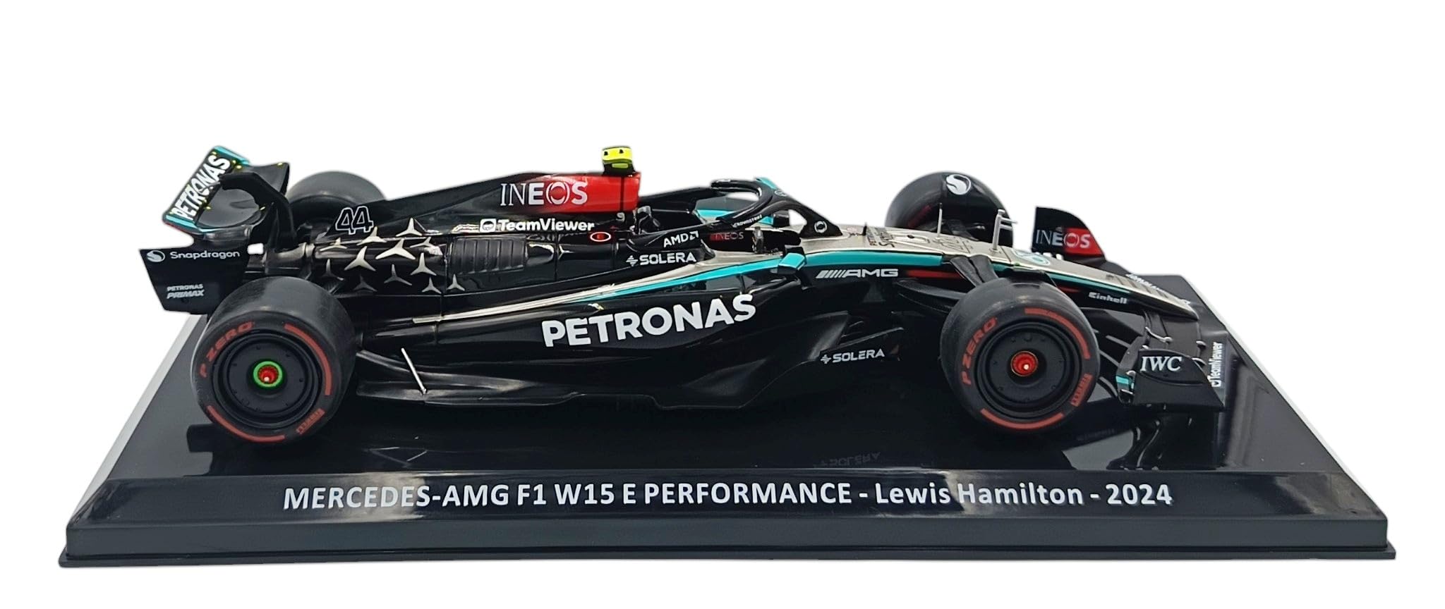 OPO 10 Voiture de Formule 1 1/24 Compatible avec Mercedes-AMG F1 W15 E Performance Lewis Hamilton 2024 F1 - OR107