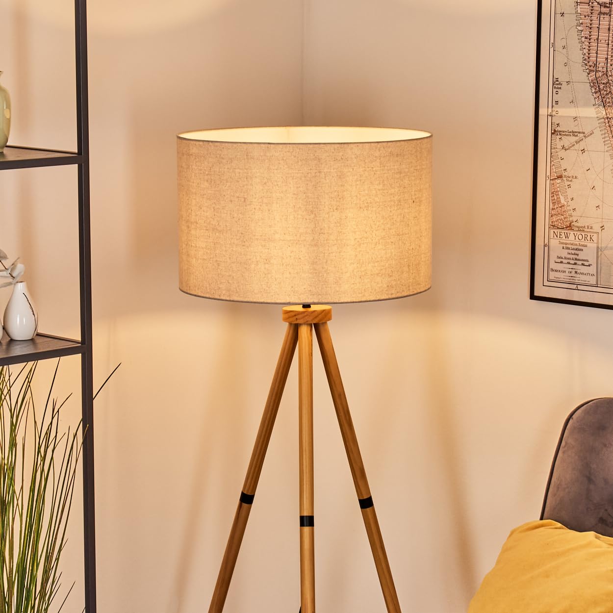 HOFSTEIN Stehleuchte Flemming, Stehlampe aus Holz/Metall im modernen Boho-Design, Schirm aus Stoff, Ø 50 cm, 152,5 cm, E27, Fußschalter - Wohnzimmer, Schlafzimmer, Esszimmer, Flur