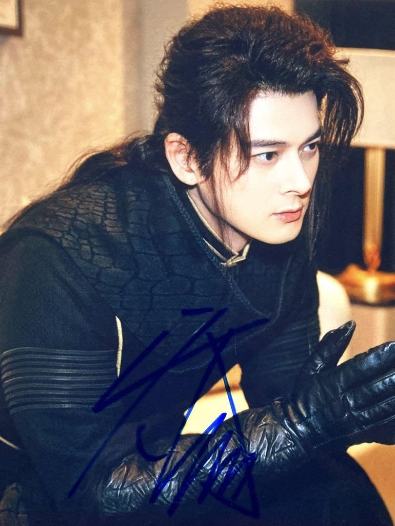 ウォレス・フォ直筆サイン入り2Lサイズ写真…Wallace Huo ウォレス・フォ直筆サイン入り2Lサイズ写真…Wallace Huo - メルカリ