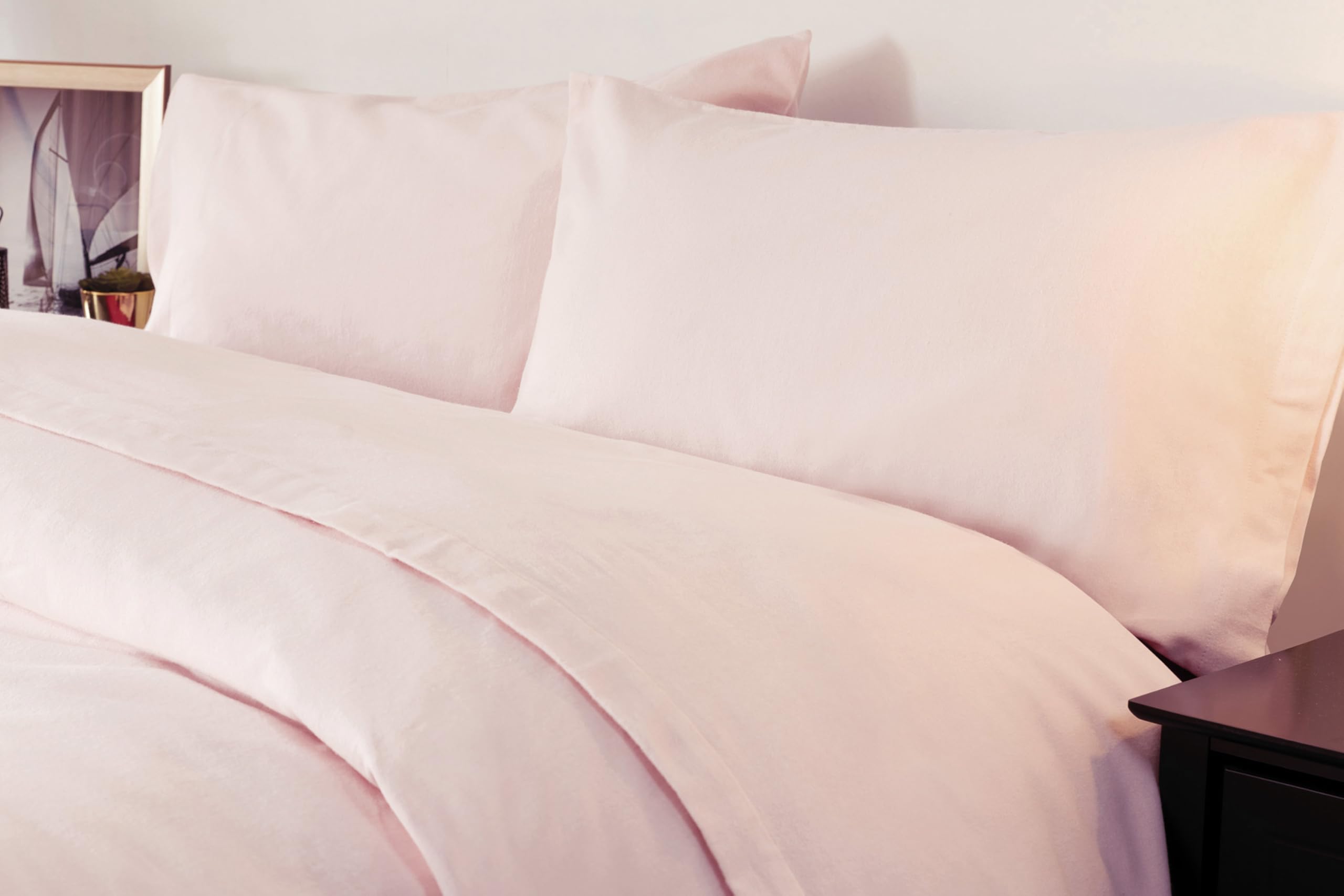 Belledorm Soft Brushed Cotton Fitted Bed Sheet with matching FREE 2 x Pillow cases, 100% Brushed cotton Flannelette, 30cm depth, cosy, warm comfortable bedding set (Double Size, Pink)