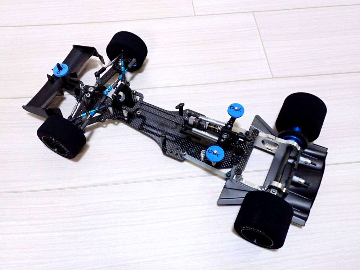 Amazon.co.jp: 110 F1 TRG112 カーボン シャーシ : おもちゃ