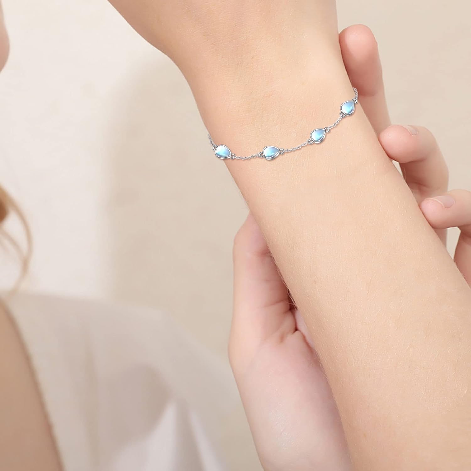 YFN 925 Sterling Silver Moonstone Bracelet Jewelry for Women Birthday Christmas Gifts