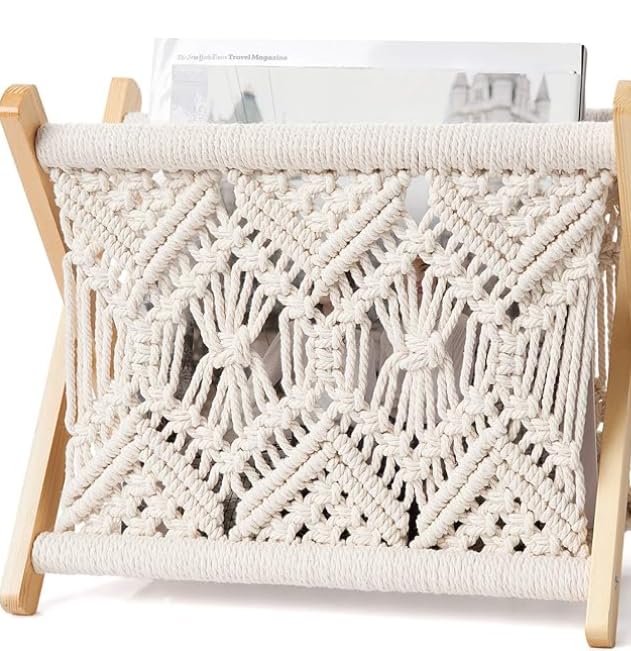 Revistero de macramé para ordenar tus libros sin perder espacio 8