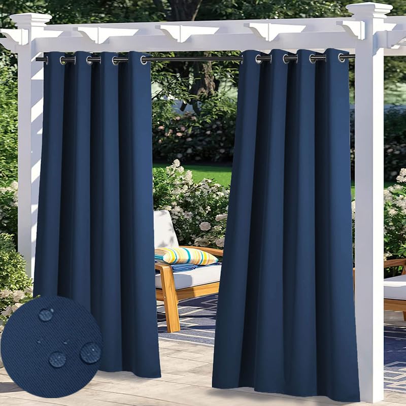 Rideaux occultants de terrasse pour ombrager votre pergola en été