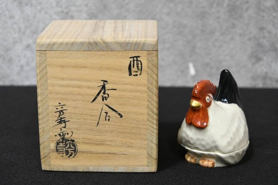 tr08168 八島六万寺窯 紀太隆志 鶏 酉 香合 在銘 刻印 干支 工芸品 Amazon.co.jp: tr08168 八島六万寺窯 紀太隆志 酉 ニワトリ 鶏